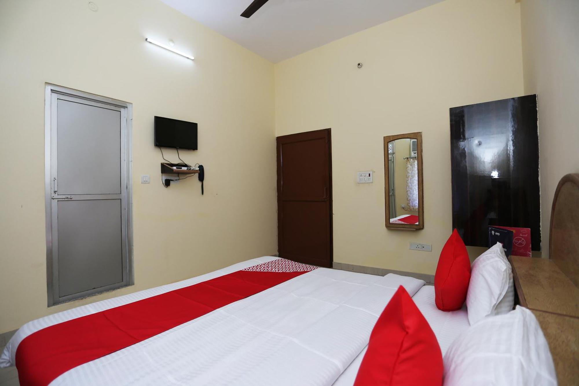 Collection O Sahani Guest House Ramnagar  Bagian luar foto