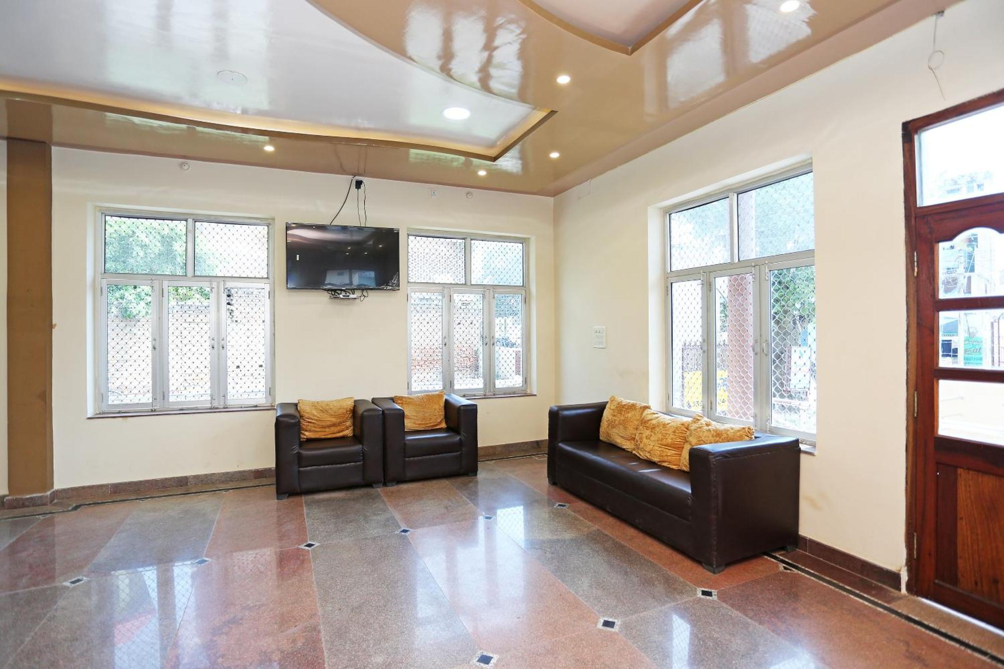 Collection O Sahani Guest House Ramnagar  Bagian luar foto
