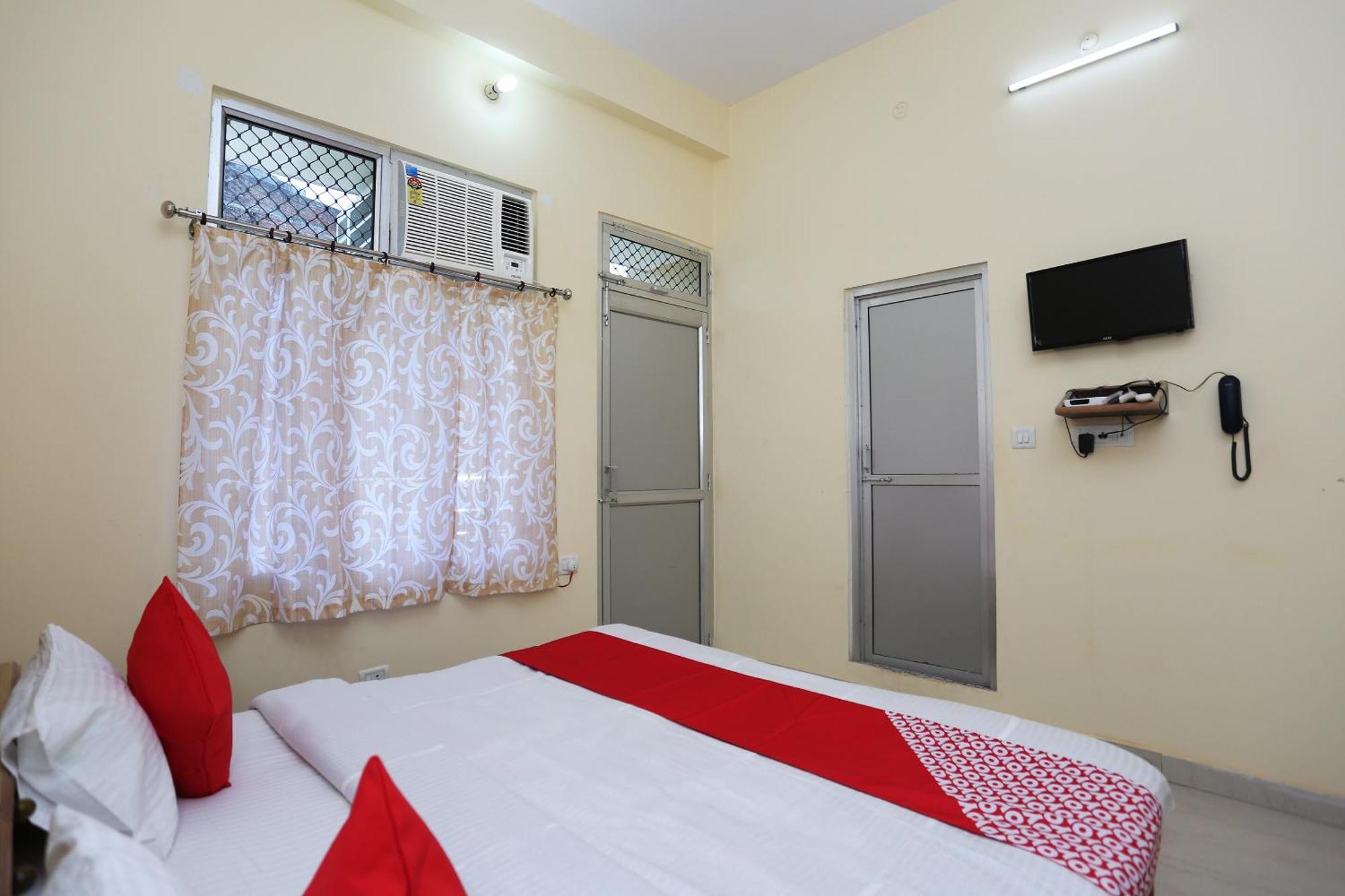 Collection O Sahani Guest House Ramnagar  Bagian luar foto